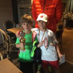 Noah und Jasper bei der Siegerehrung der U9 beim Bambini-Circuit